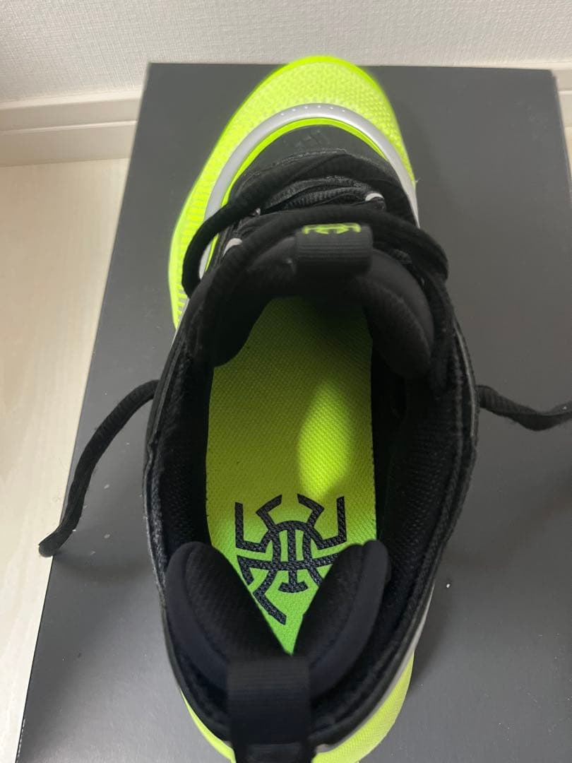 ADIDAS D.O.N.ISSUE 6 アディダス ドノヴァン ミッチェル