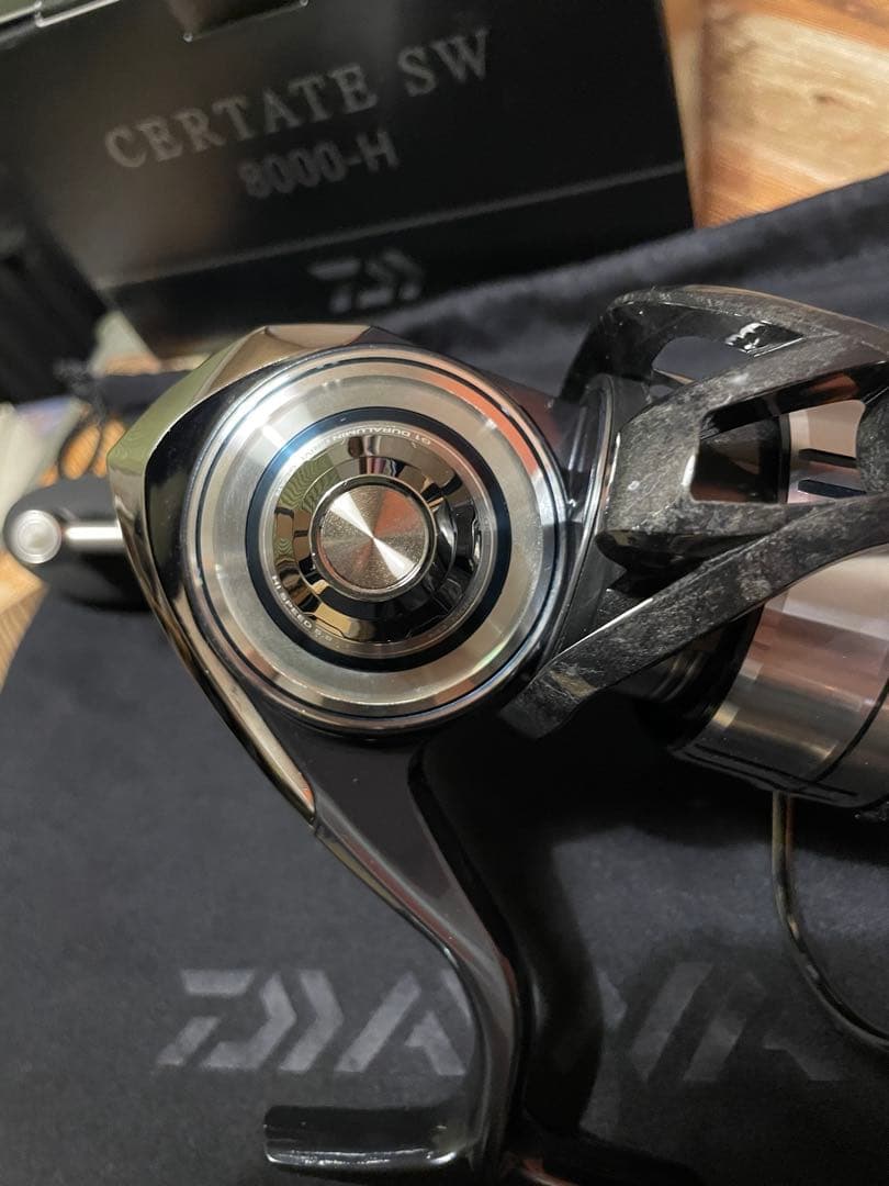CERTATE SW 8000-H スピニングリール