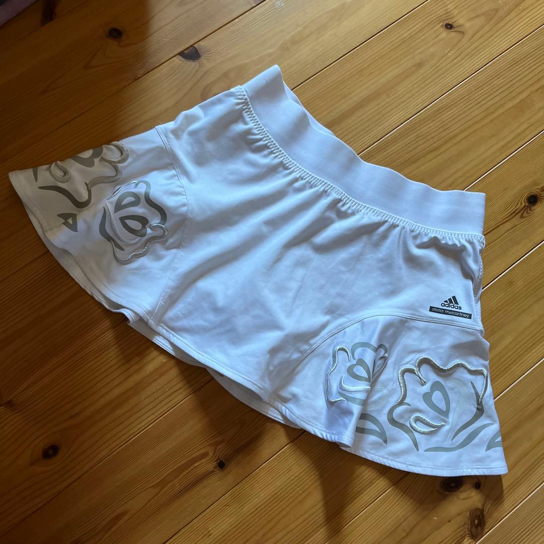 ☆専用☆ アディダス　ステラ　スコート　ホワイト　白　刺繍