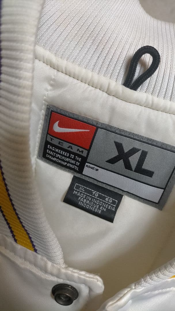 NIKE NBA LAKERS 中綿刺繍スタジャン ホワイト XL ヴィンテージ