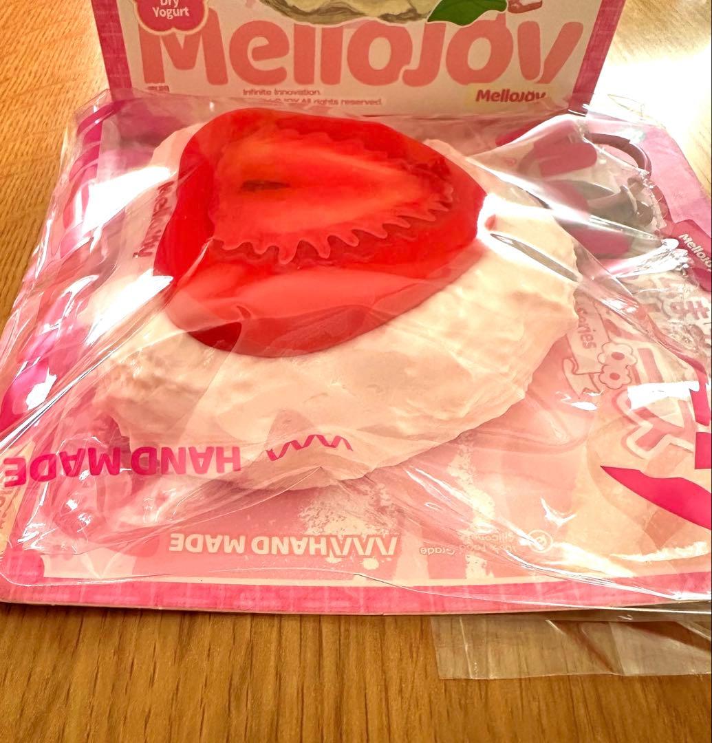 新品未開封　MelloJoy スクイーズ　大福　いちご　廃盤品　レア　メロジョイ