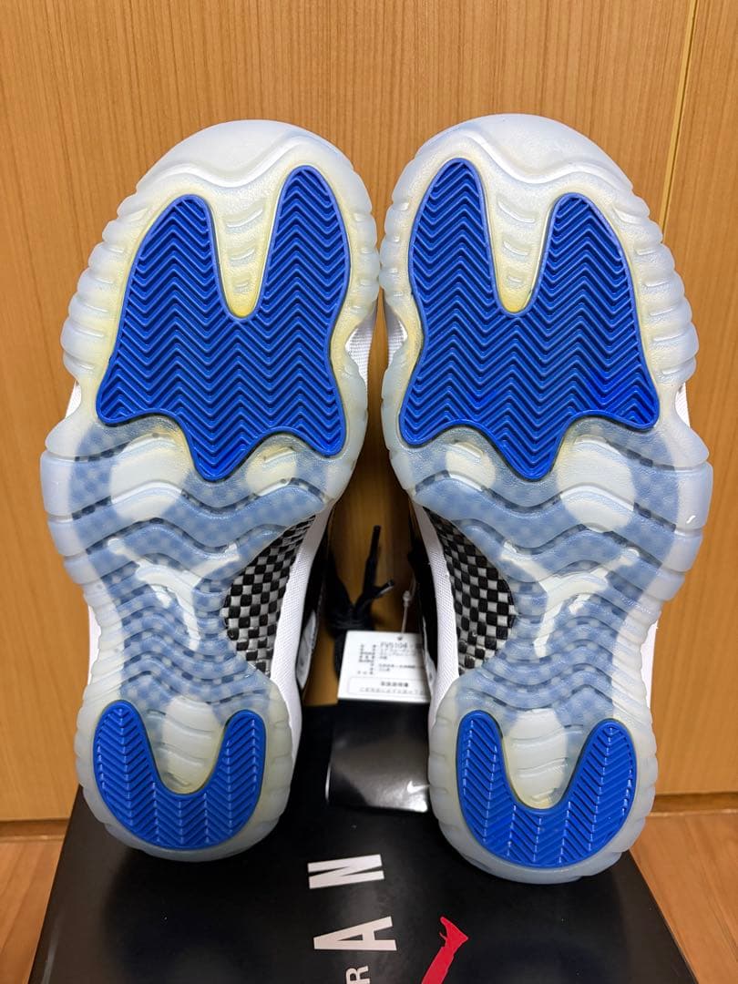 Jordan11 Low  ジョーダン11 スペースジャム