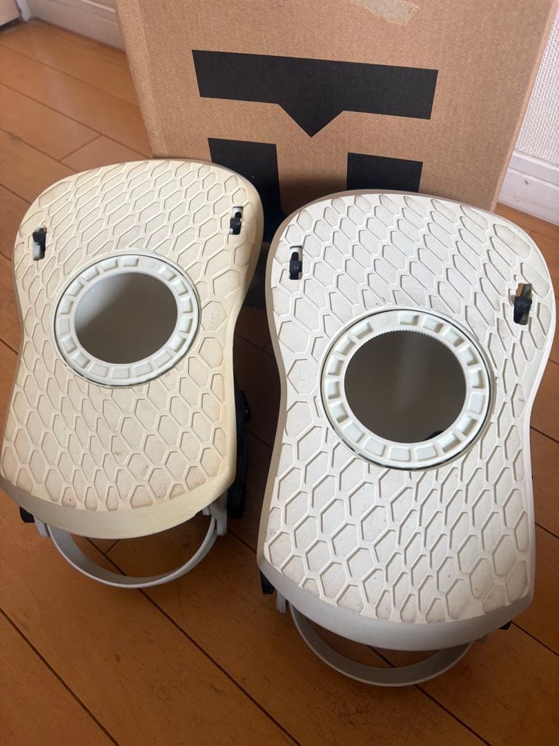 スノーボード UNION STRATA BONE WHITE