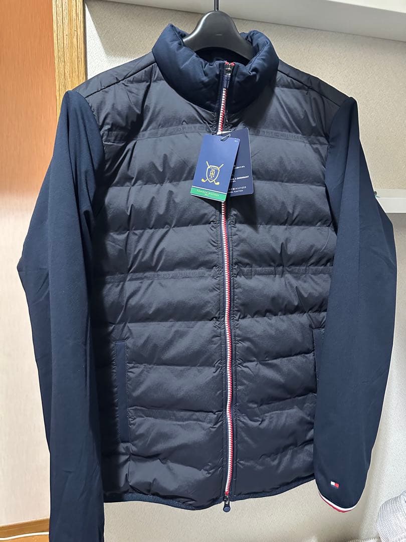 [トミーヒルフィガーゴルフ] メンズ ロゴ入り接結キルト 中綿ジャケット