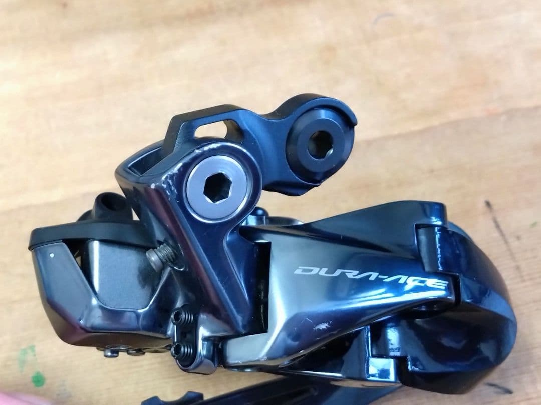 SHIMANO DURA-ACE Di2 R9150 前後変速セット