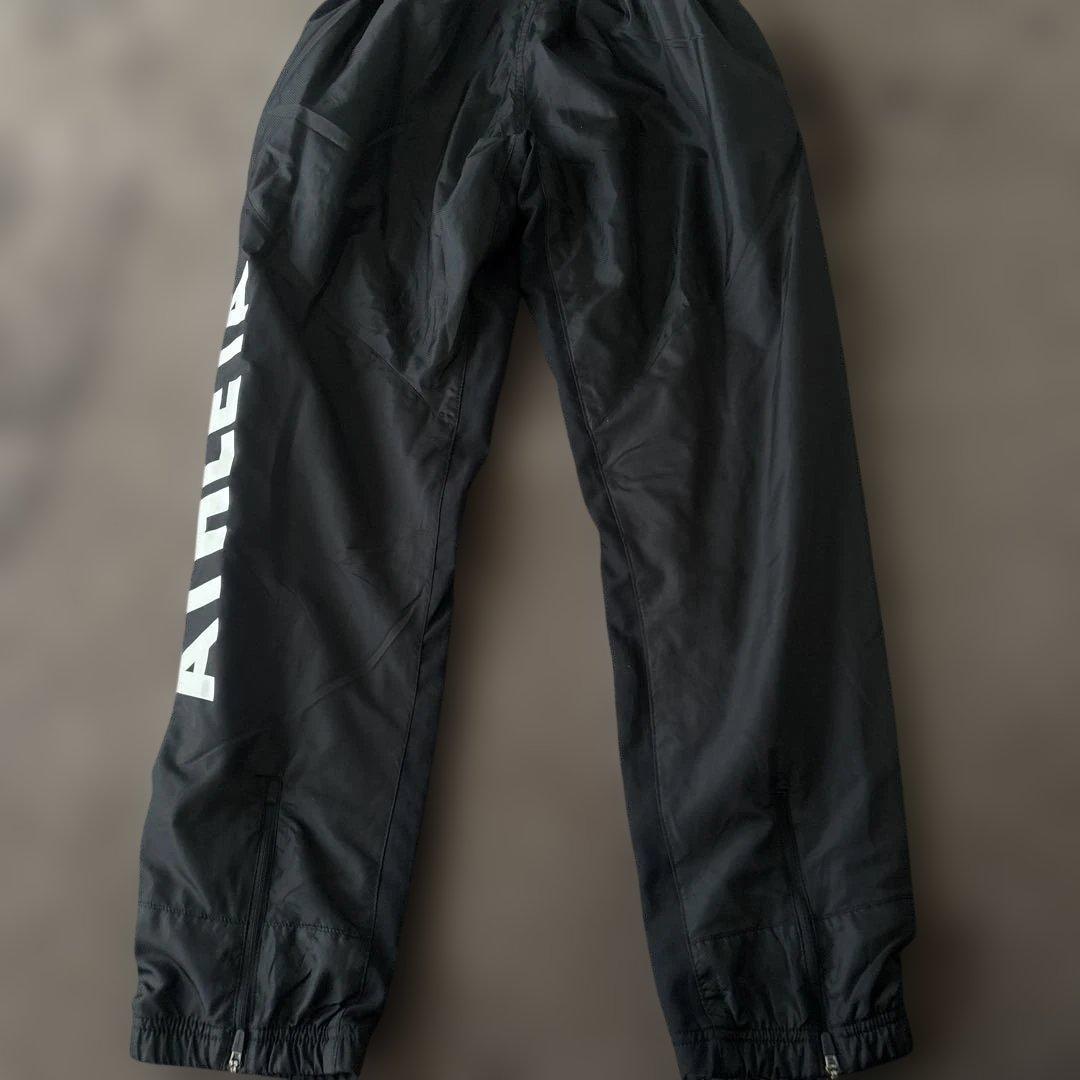 ま*ん様 ATHLETA ピステ上下 グレー　セットアップ　ナイロン　フットサル
