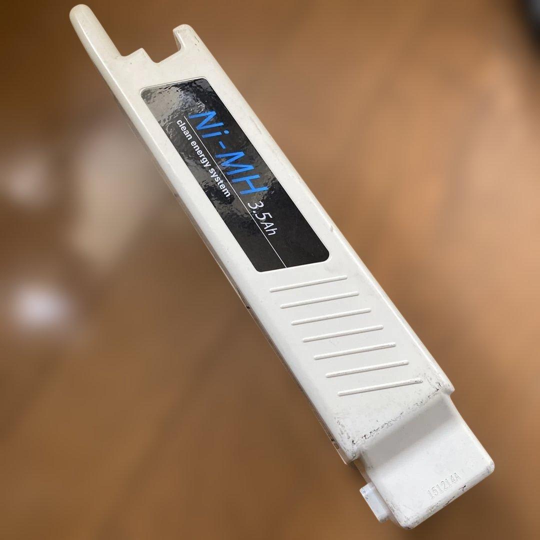 サンヨー充電器　CY-PAA4 バッテリー付属します