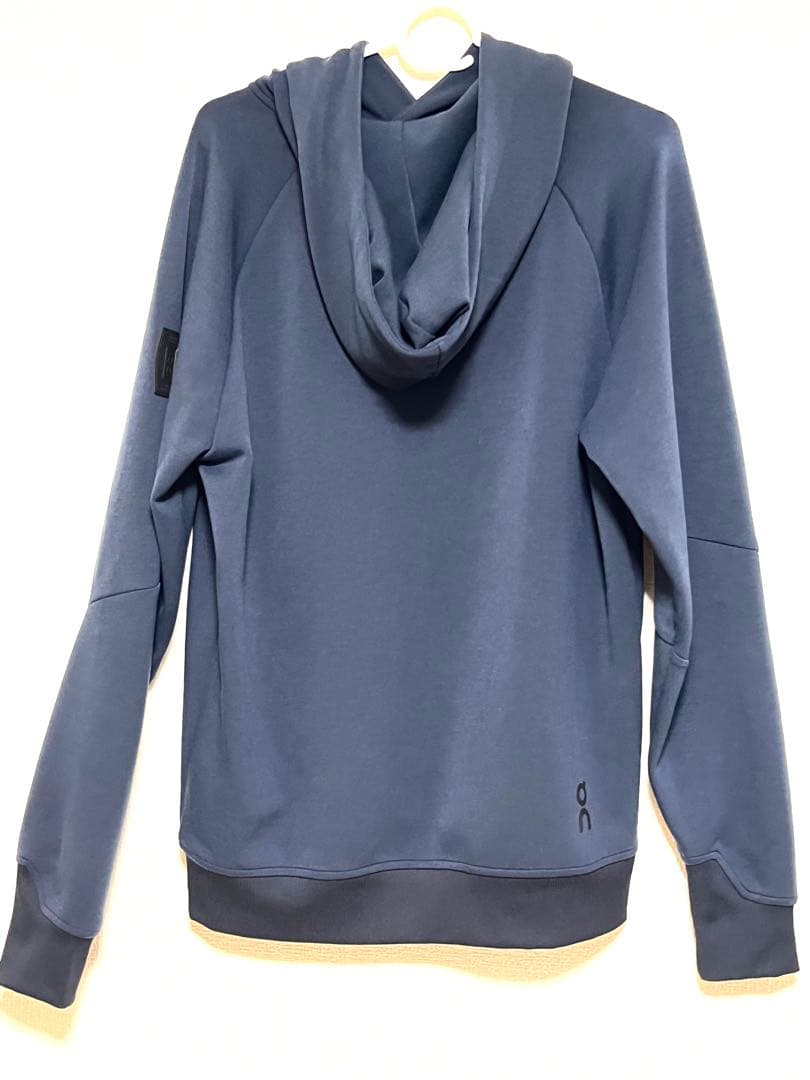 ON　Hoodie　オン　スイスデザイン　レア　フーディ　パーカー　紺　ネイビー