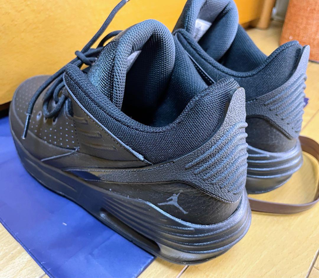 最終値下新品ナイキ本革ジョーダンマックス 黒スニーカーバスケットシューズ28.5