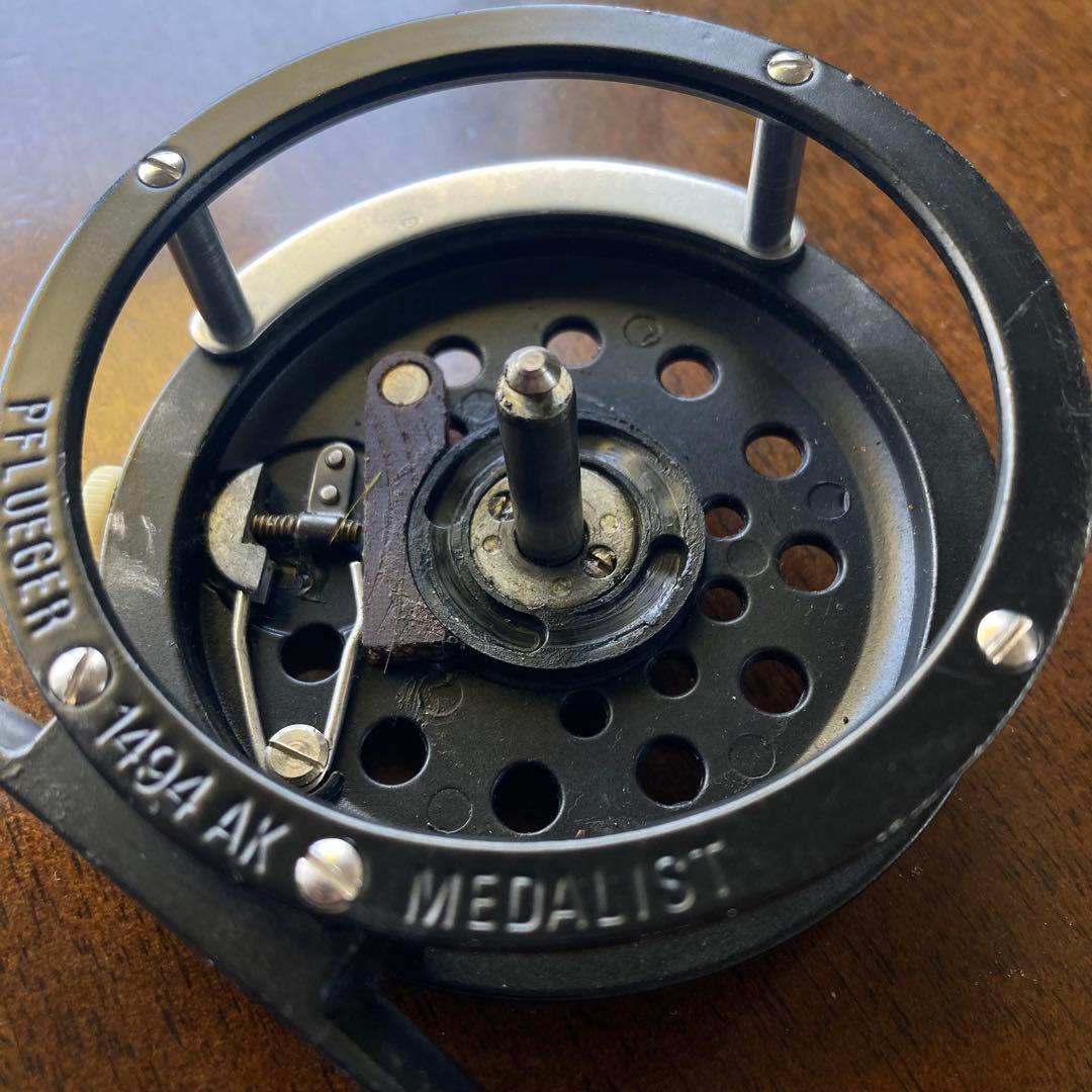 PFLUEGER MEDALIST 1494フルーガー メダリスト