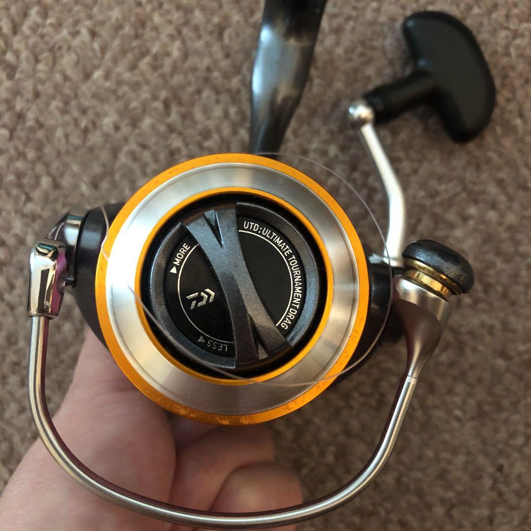 リール Daiwa FREAMS 2506H
