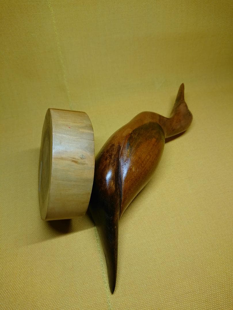 【美品】トリ　カモ　木彫　オブジェ　置物　インテリア　工芸品　美術品　A1026