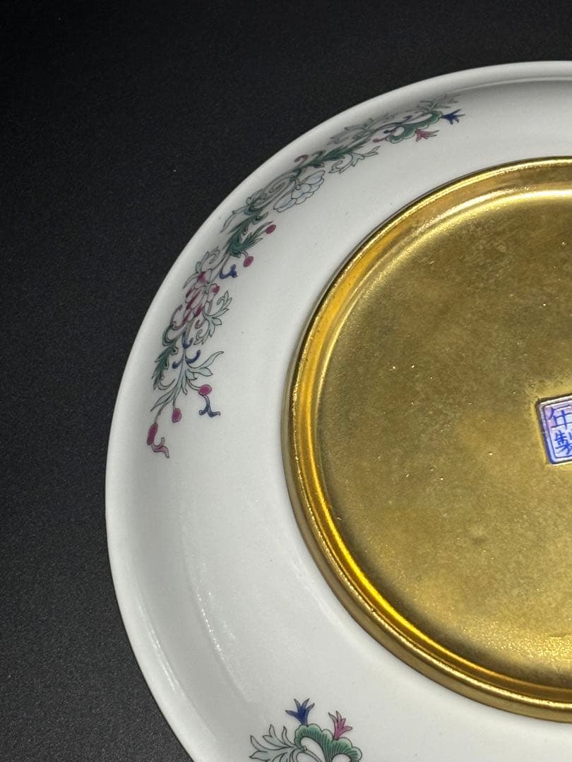 中国　手描き装飾の陶磁器皿