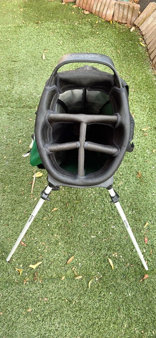 TaylorMade スタンド式ゴルフバッグ 緑