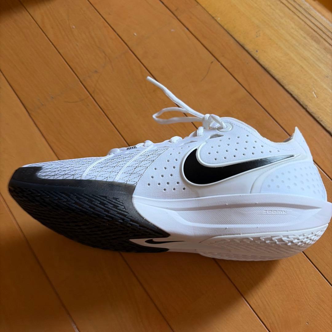 Nike gtcut3バスケットボールシューズ ホワイト/ブラック