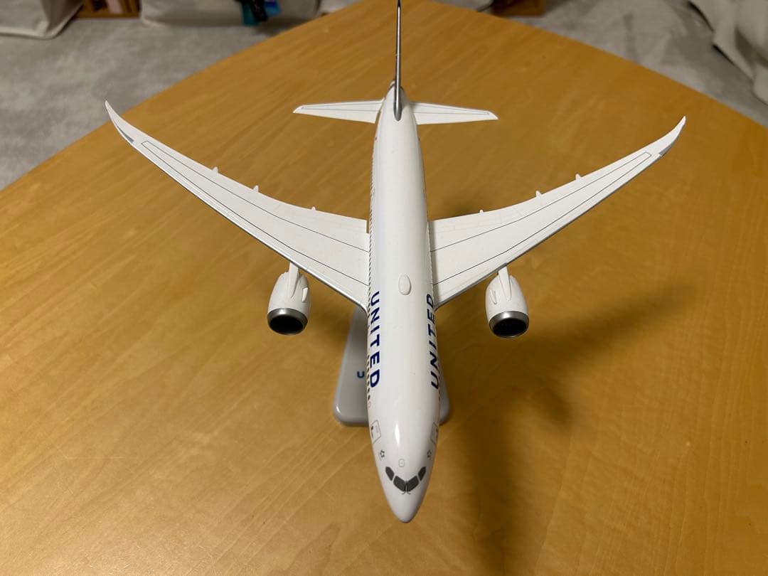 ユナイテッド航空BOEING787-8 モデルプレーン 1/200 箱無し