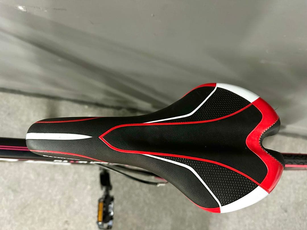 新品・未使用 PANTHER クロスバイク 700C シマノ変速 スポーツ自転車