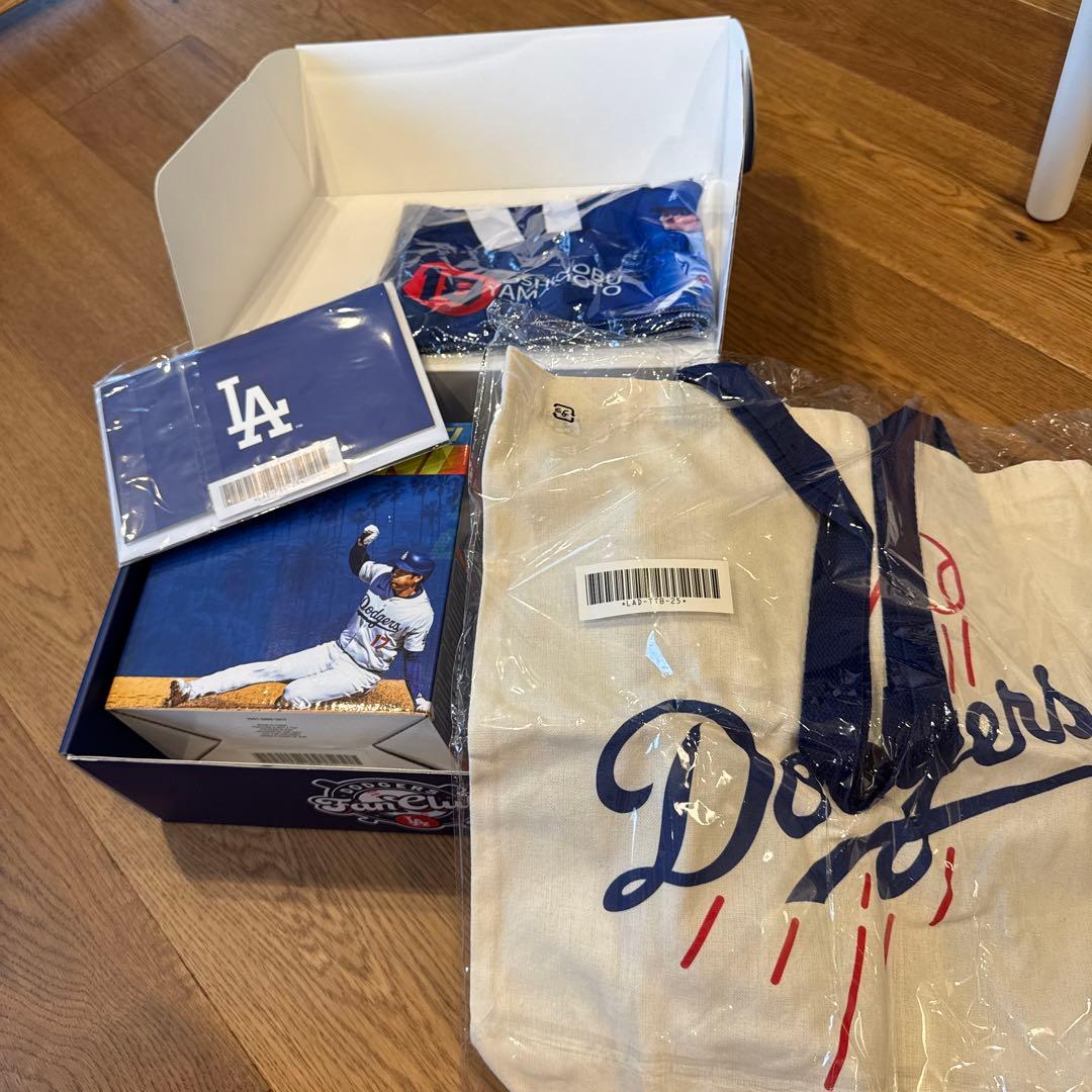 週末値下ドジャースファンクラブ限定品Dodgers大谷さんボブルヘッドなど含箱付