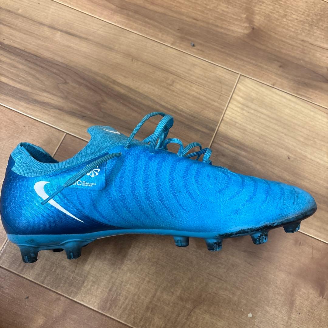 NIKE ファントムGTプロ AG 26cm