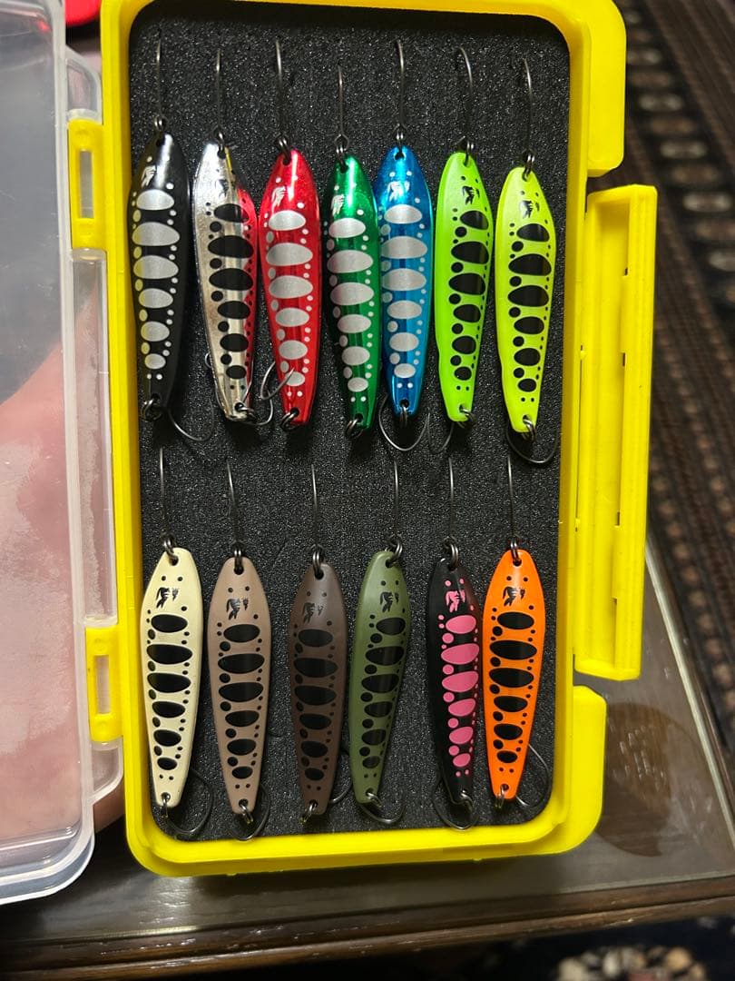 カルテラス ウルキ50 2.0g 13個 エリアトラウト 管理釣り場 スプーン
