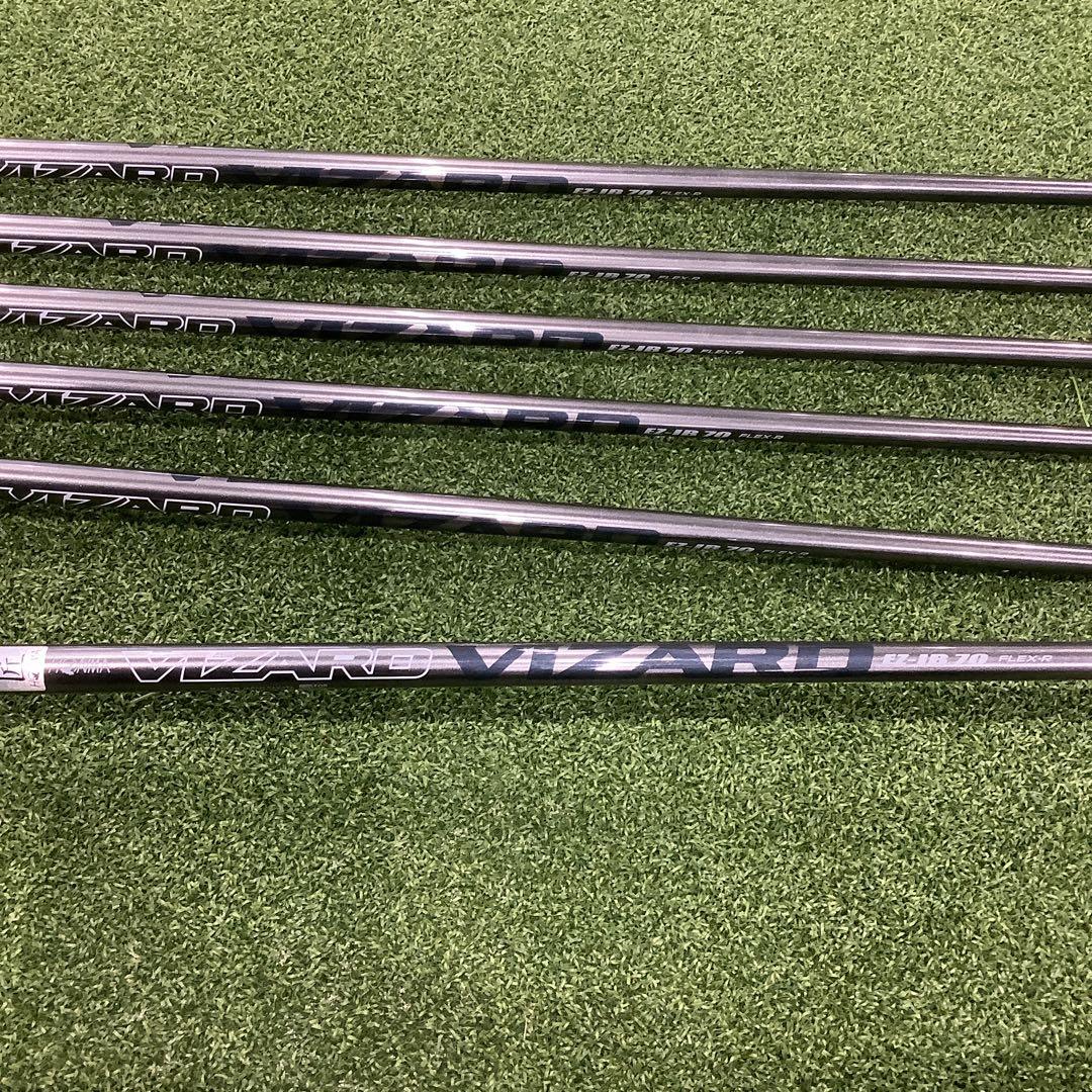 ツアーワールド V6 ブラックエディション アイアンセット　5-PW