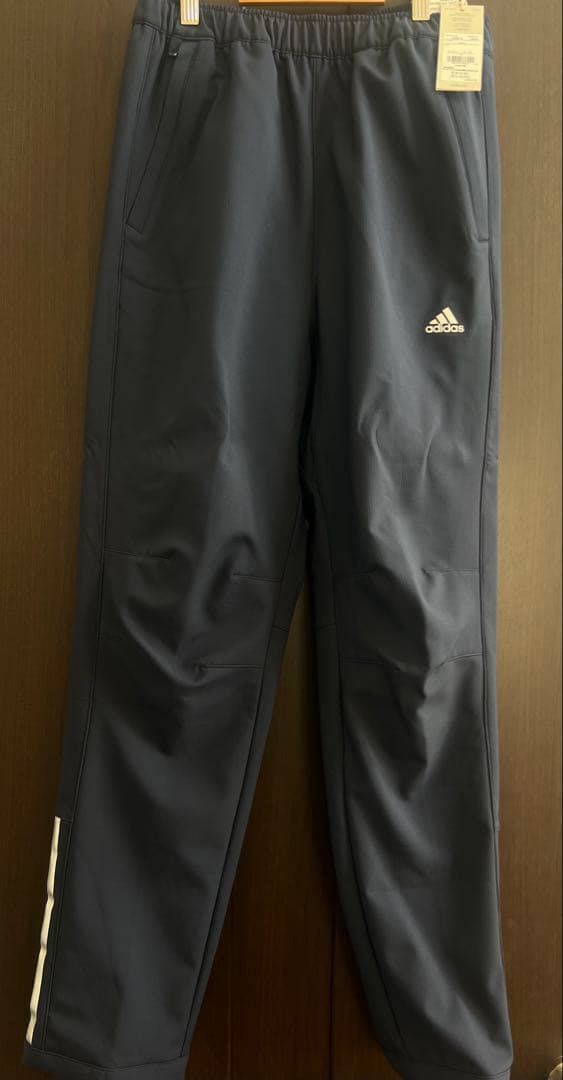 新品タグ付き adidas ウインドブレーカー上下セット