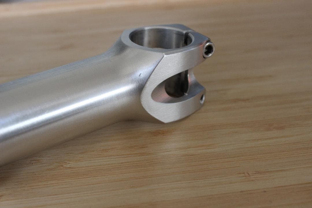 NITTO ステム 「UI-87」 長さ:110㎜ ハンドルクランプ:26.0