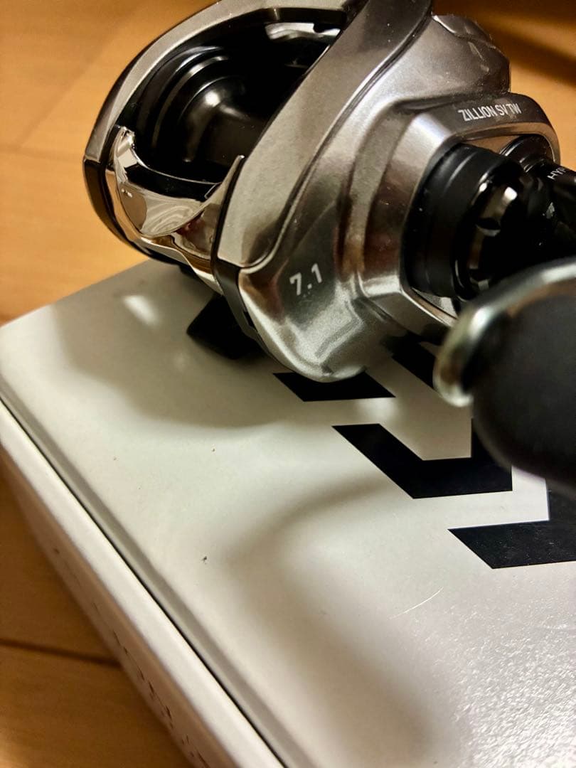 DAIWA　21ジリオンSVTW　1000H