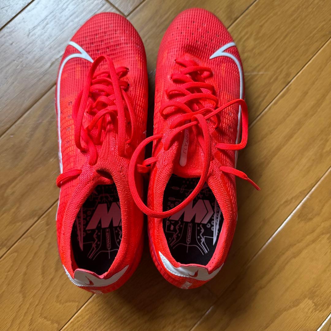Nike サッカーシューズ レッド FG