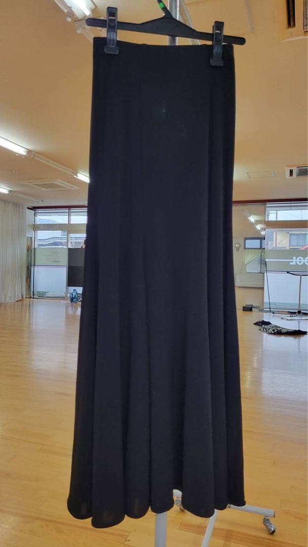 黒 フレアスカート 社交ダンス レッスンウェア