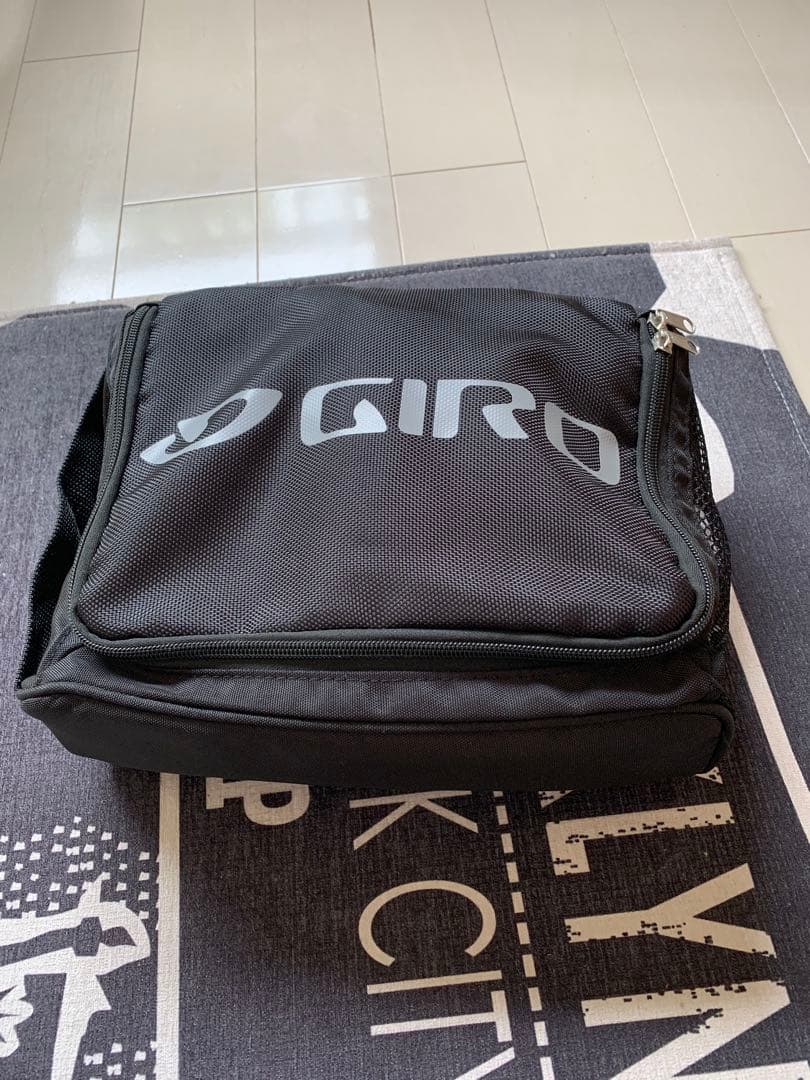 GIRO 40.5 ほぼ新品の物です