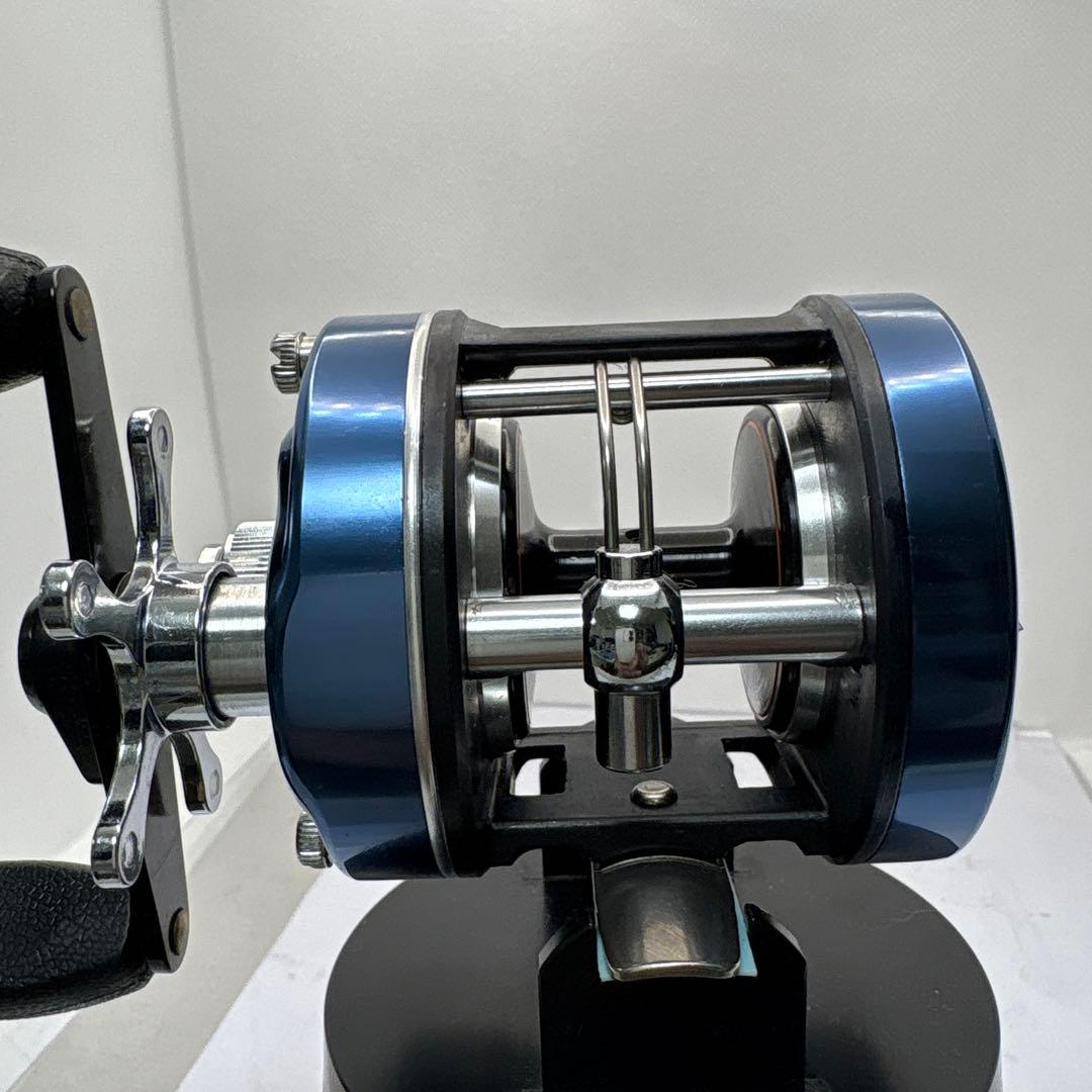 Daiwa Millionaire 4HM ベイトキャスティングリール