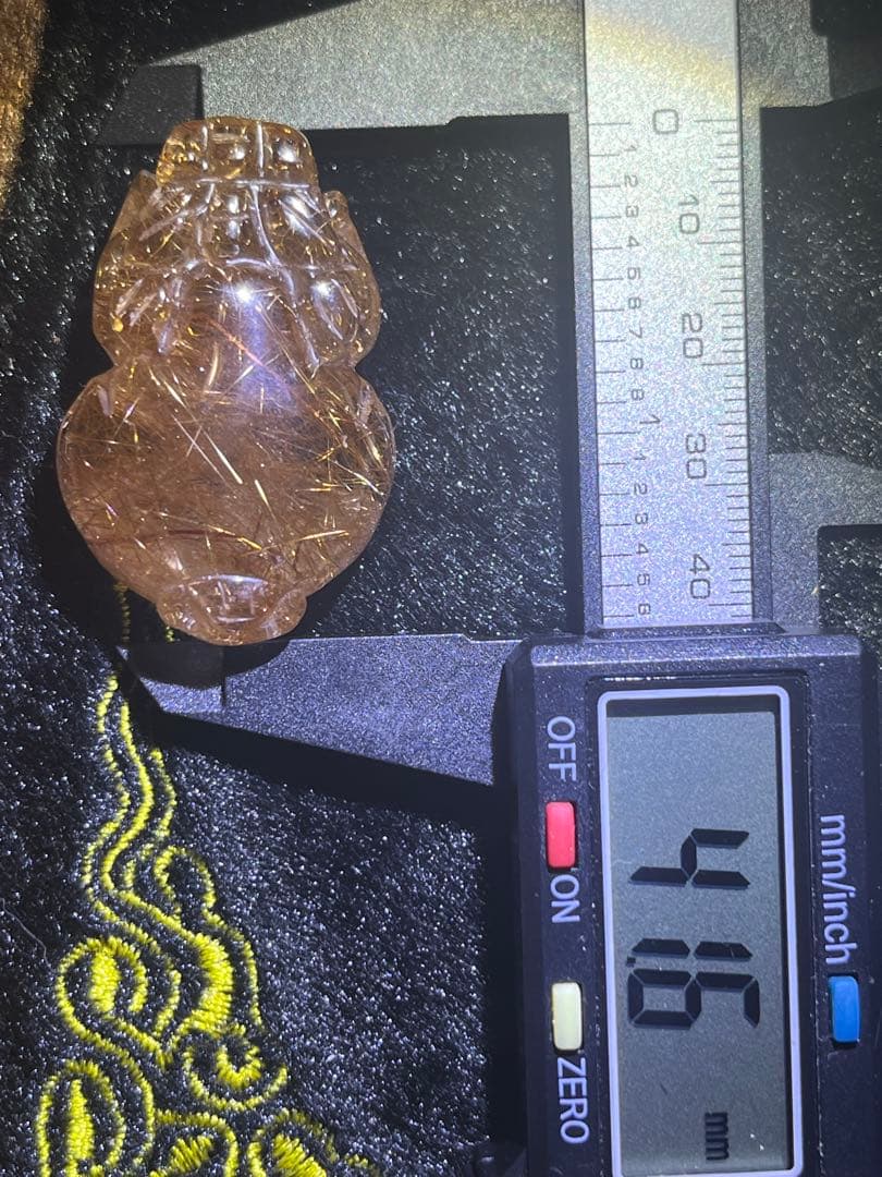 貔貅　置物　流星群　ルチルクォーツ　ヒキュウ　金運　天然石　財運