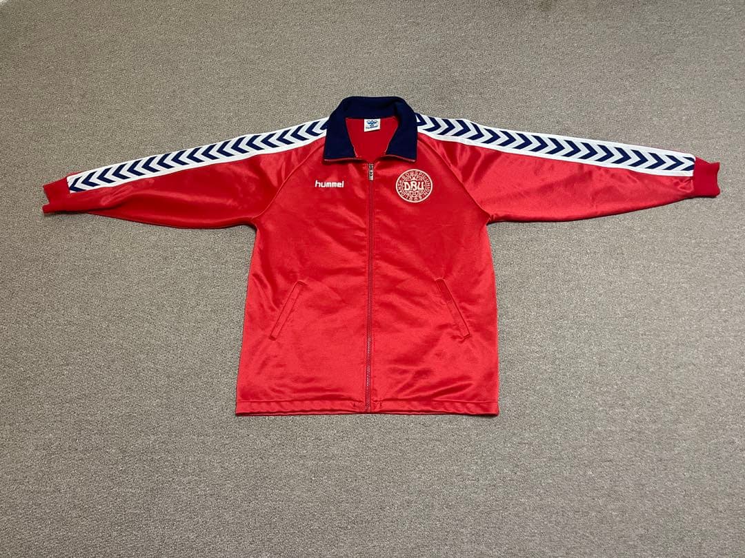 Denmark national team 赤 ジャケット DBUロゴ　Lサイズ