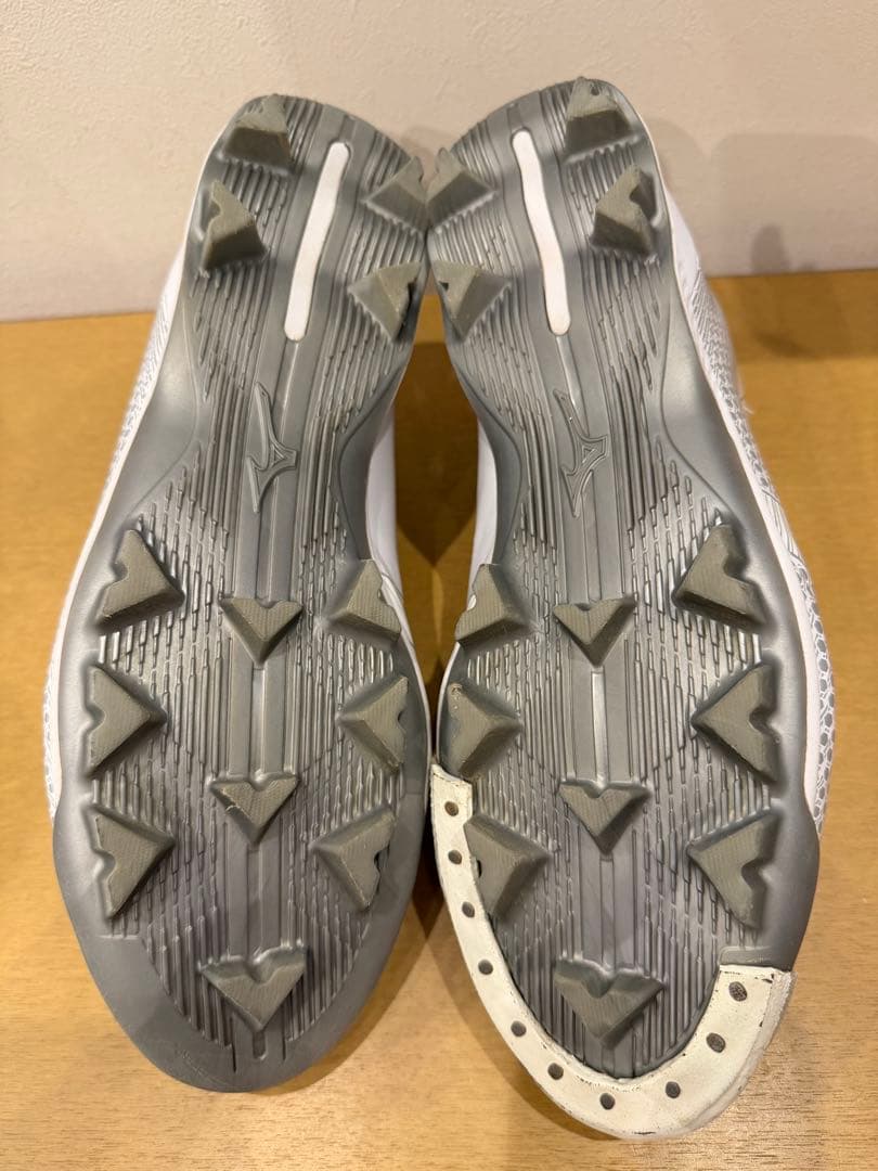 Mizuno ホワイト スパイク 高校、中学公式野球認定スパイク 30.0cm