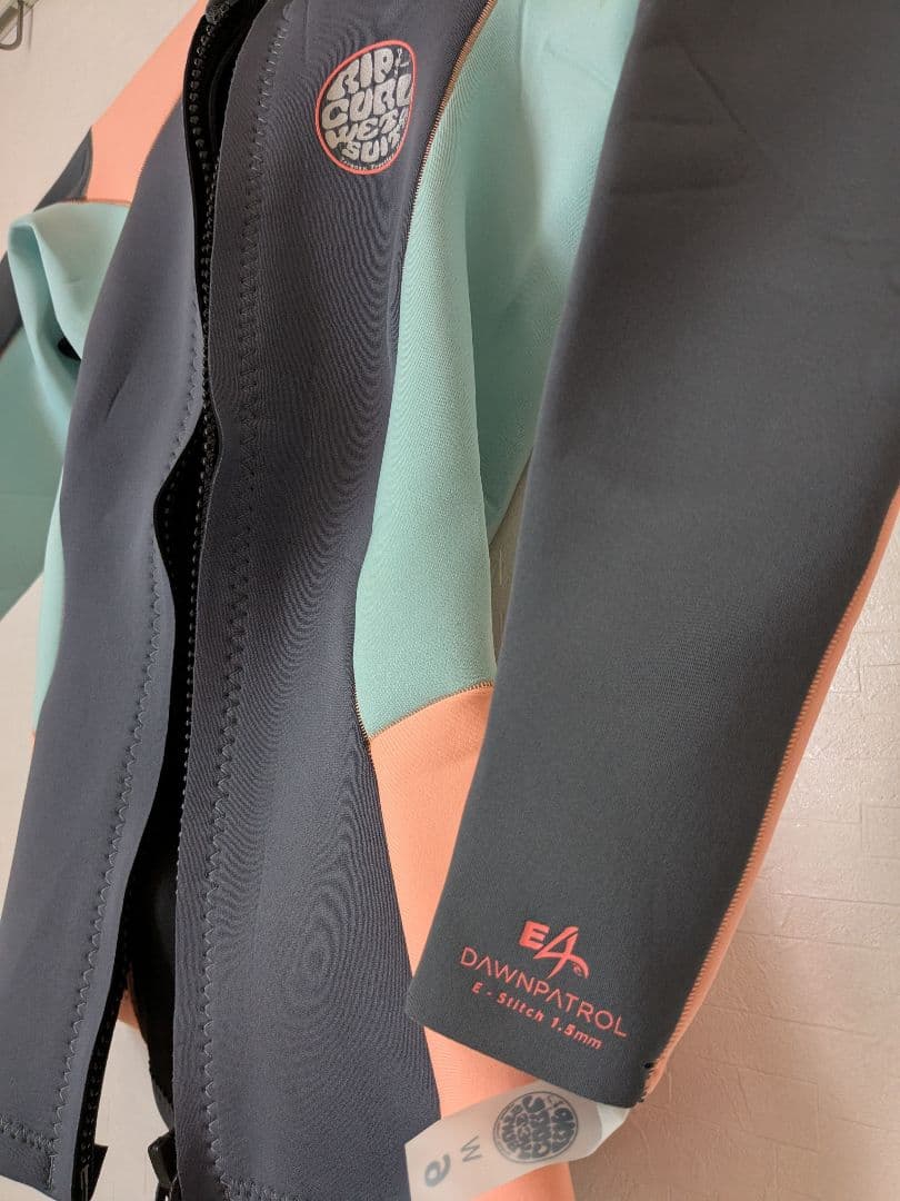 Rip Curl タッパー W6 グレー/ピンク/ミント