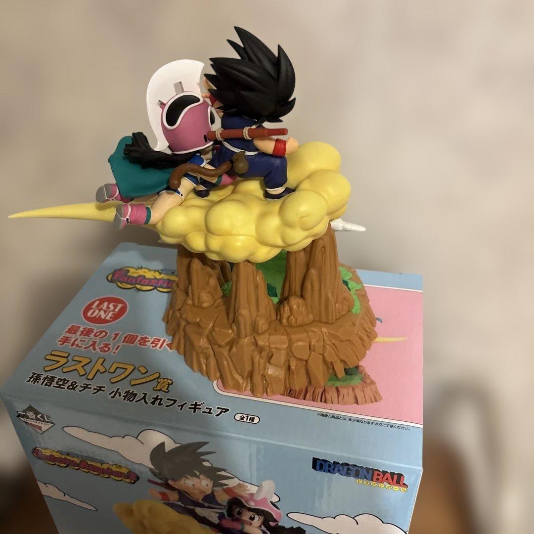 ドラゴンボール　一番くじ　ラストワン賞　孫悟空&チチ　小物入れフィギュア