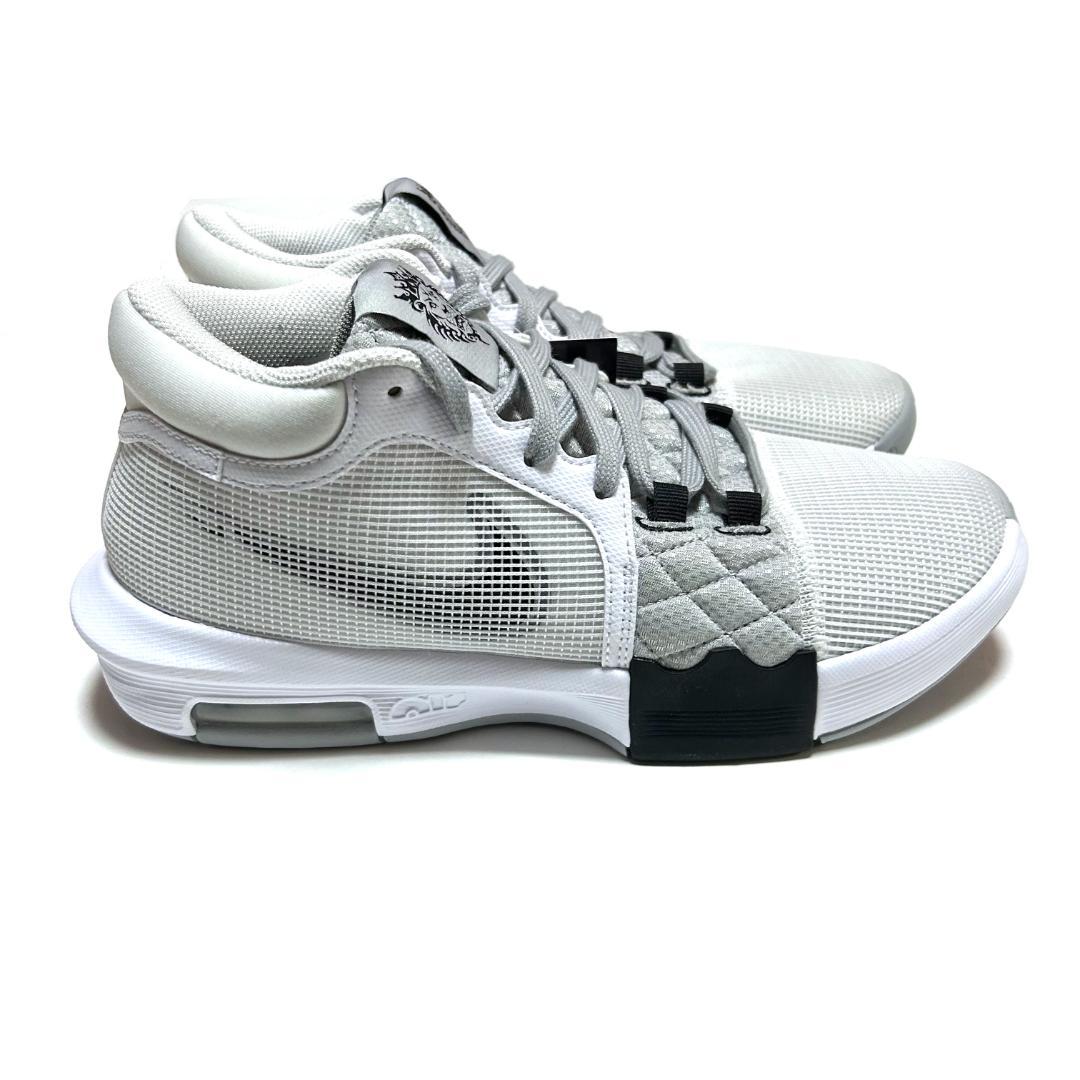 新品　NIKE　箱付き　25.5㎝　ナイキ　レブロン ウィットネス8 ホワイト