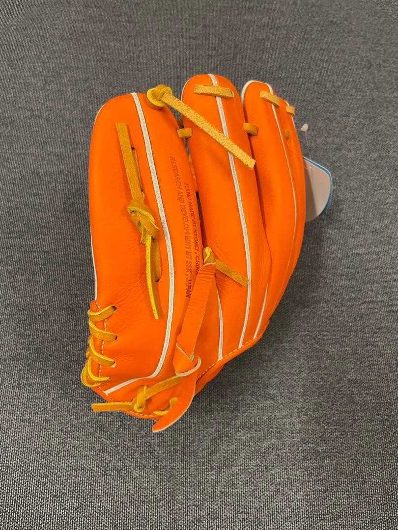 かっこいい！　プロエッジ　SSK 野球 硬式グローブ 一般用　大人　右投げグラブ