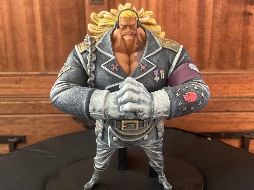 ワンピース　ダグラス・バレット　リペイント　フィギュア　一品物