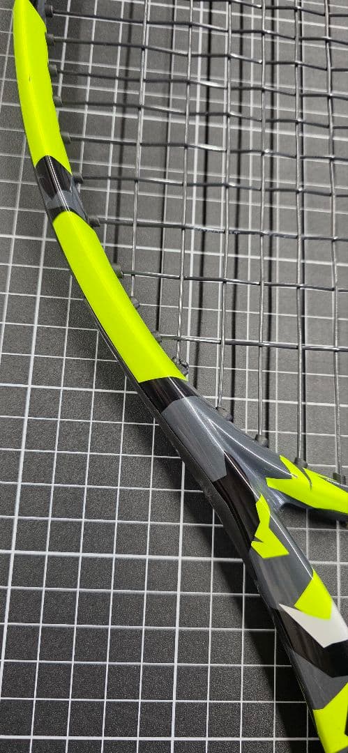 Babolat Pure Aero 硬式テニスラケット G2