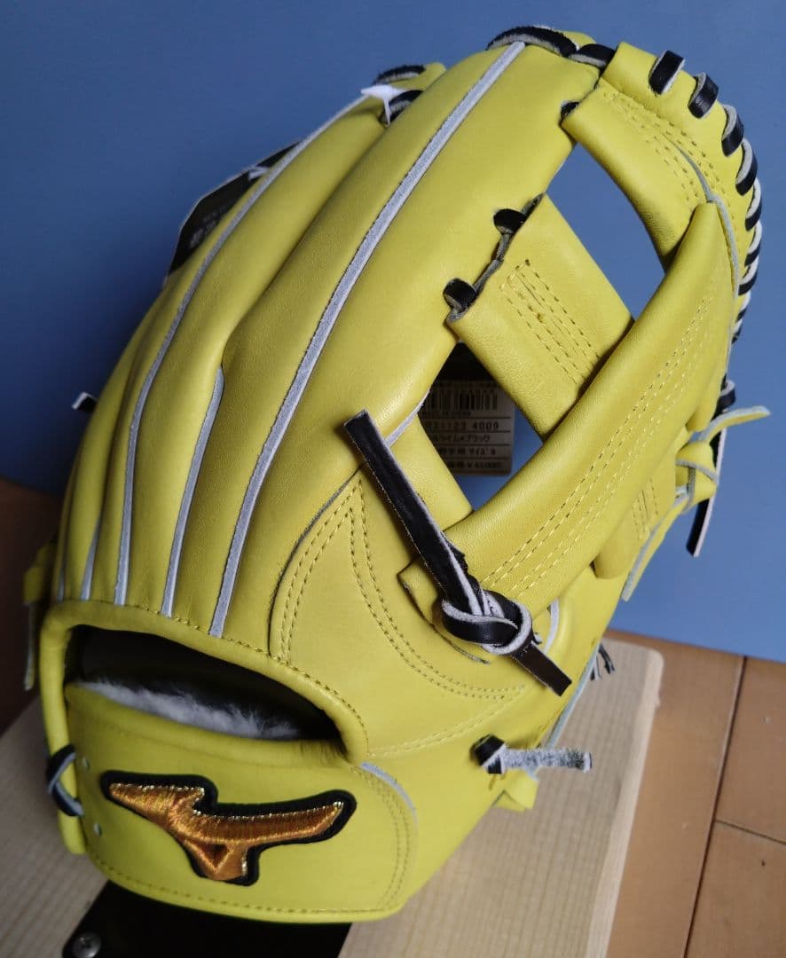 MIZUNO　ミズノプロClassic　軟式内野手用　1AJGR31123