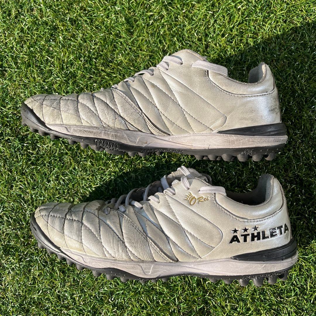 ATHLETA フットサルシューズ ホワイト オーレイ