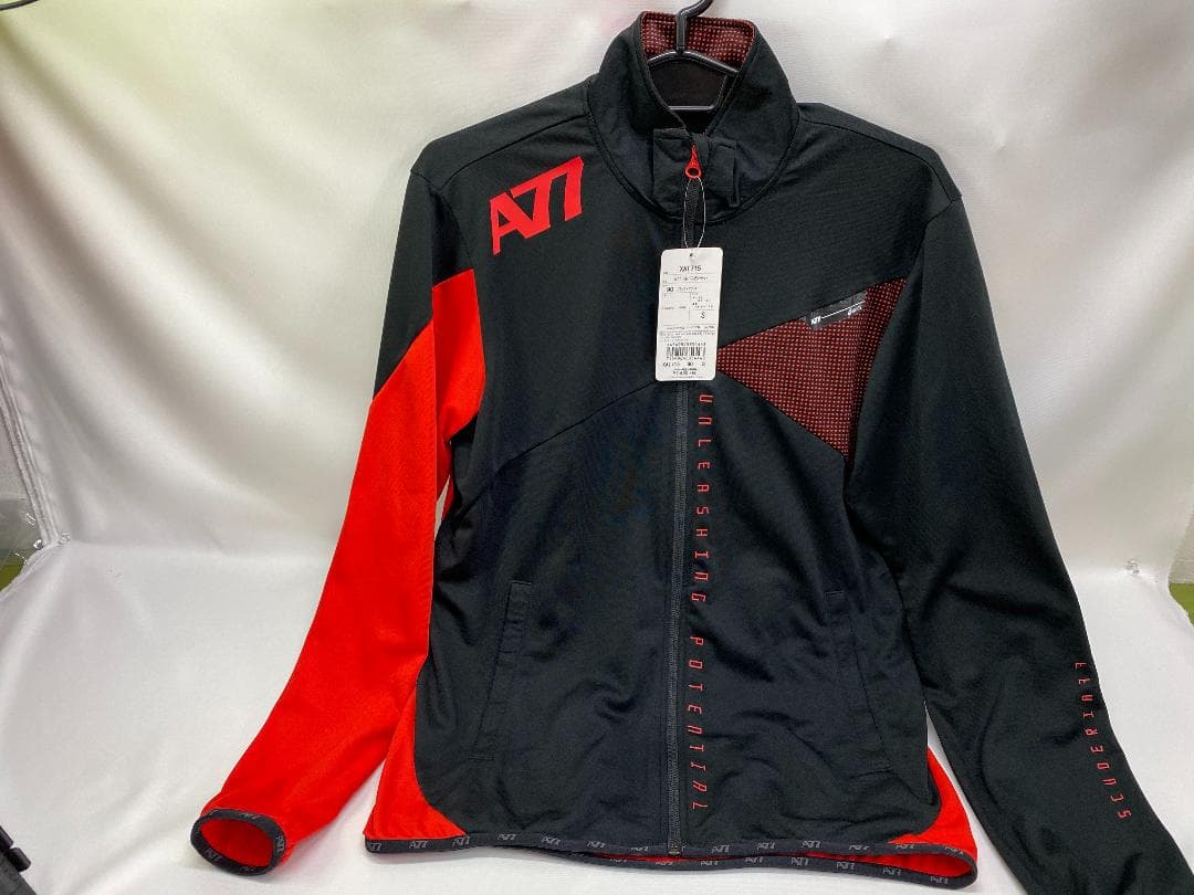 アシックス　トレーニングジャケット　XL　XAT715