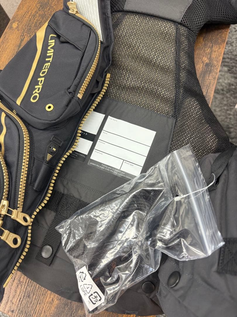 ⭐︎新品・未使用⭐︎シマノ　LIMITED PRO フローティングベスト