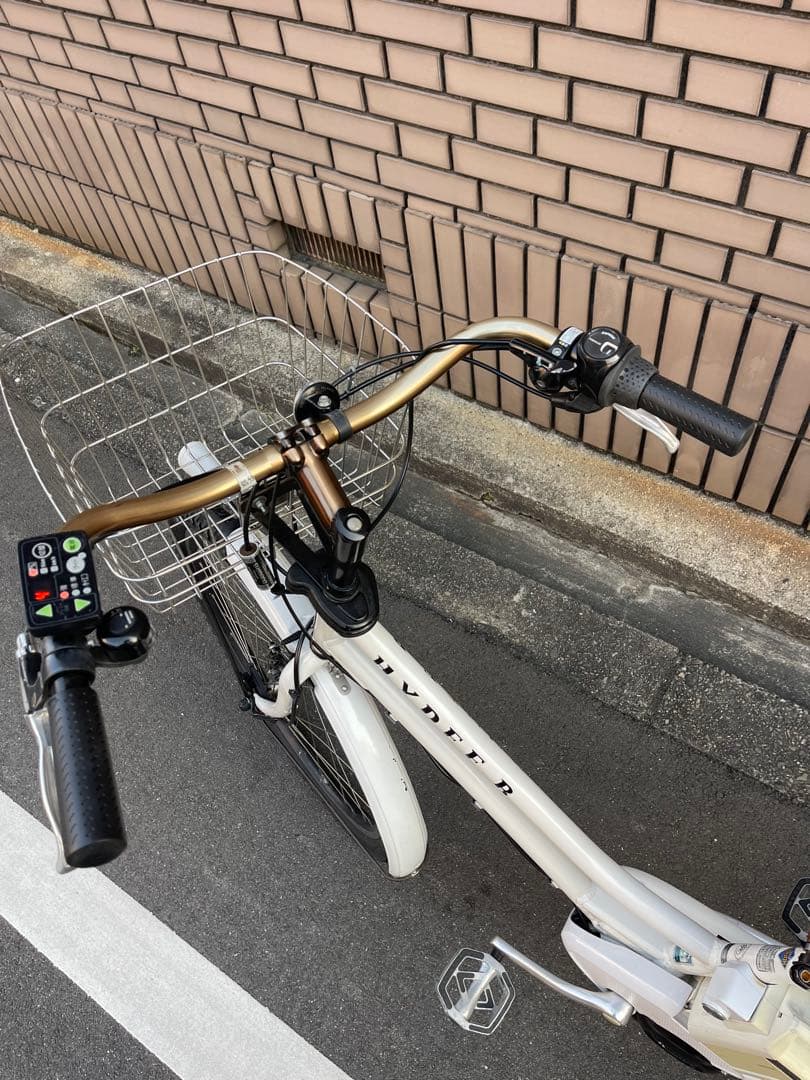 電動アシスト自転車 ホワイト シティタイプ