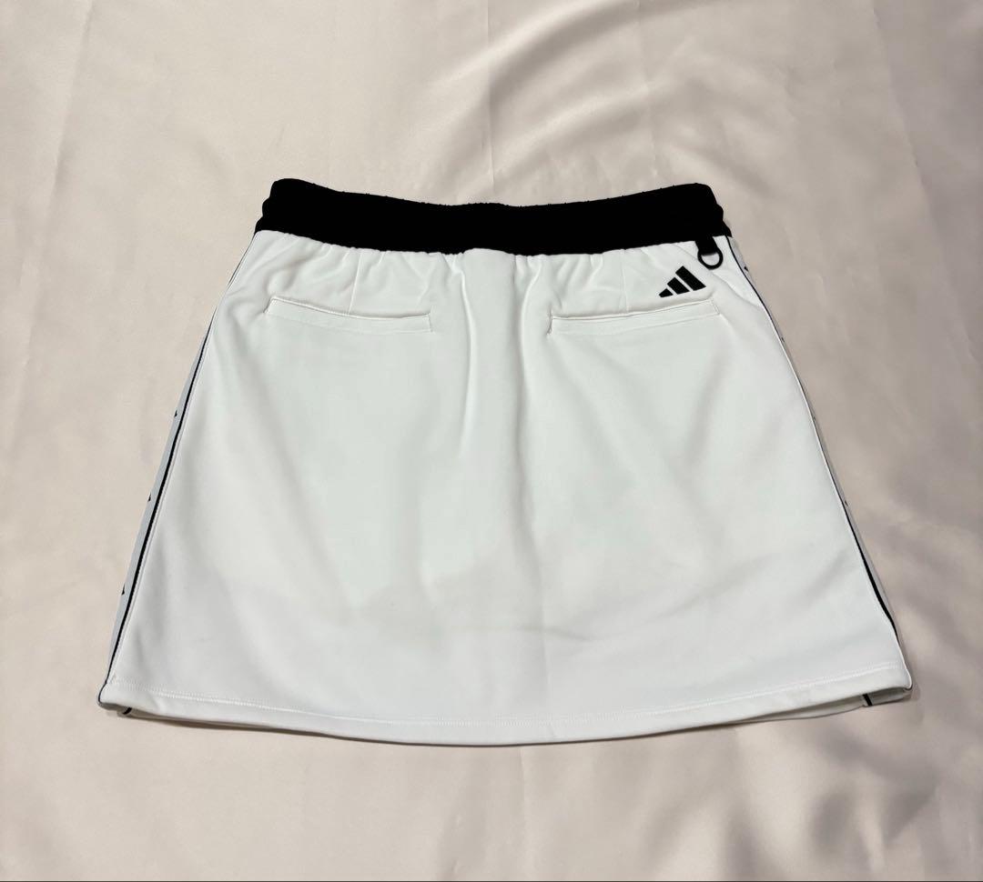 新品adidasゴルフ　タータンチェック柄 セーター　Bosロゴ入りスカート