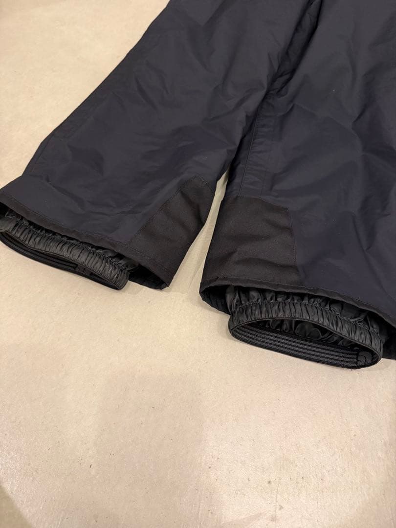 The North Face 子ども用スキーウェア　ズボン　ビブ　 黒
