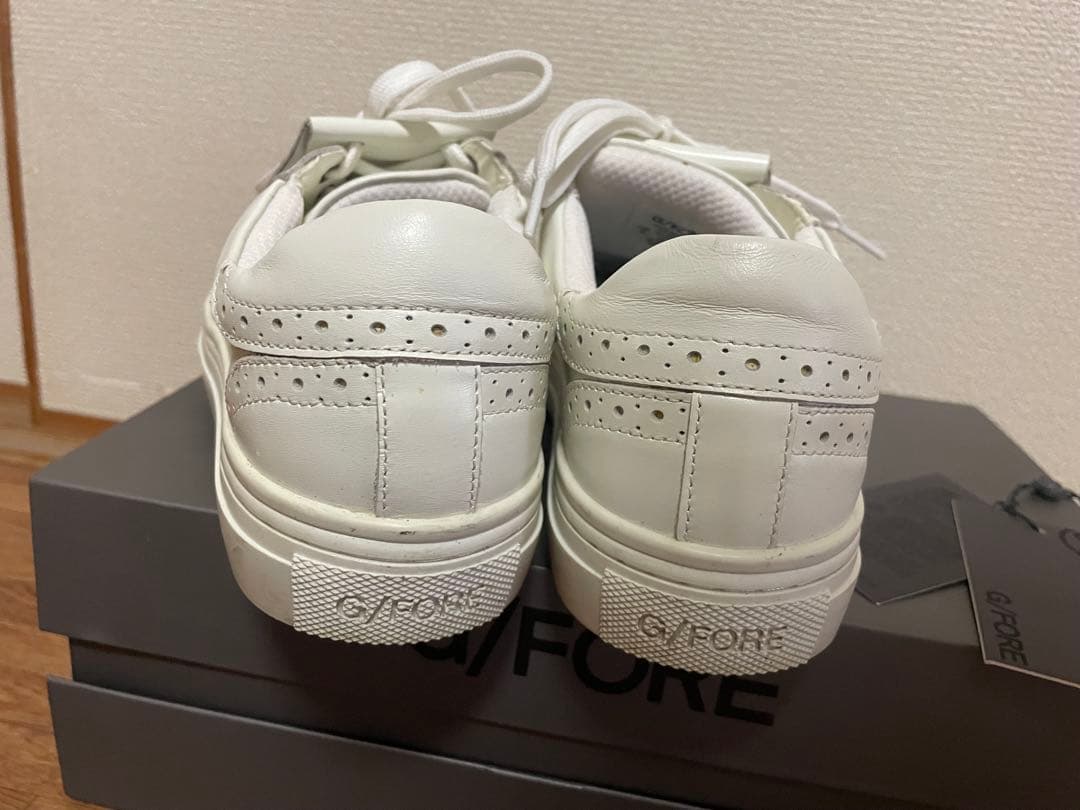 美品 ジーフォア レディースゴルフシューズ