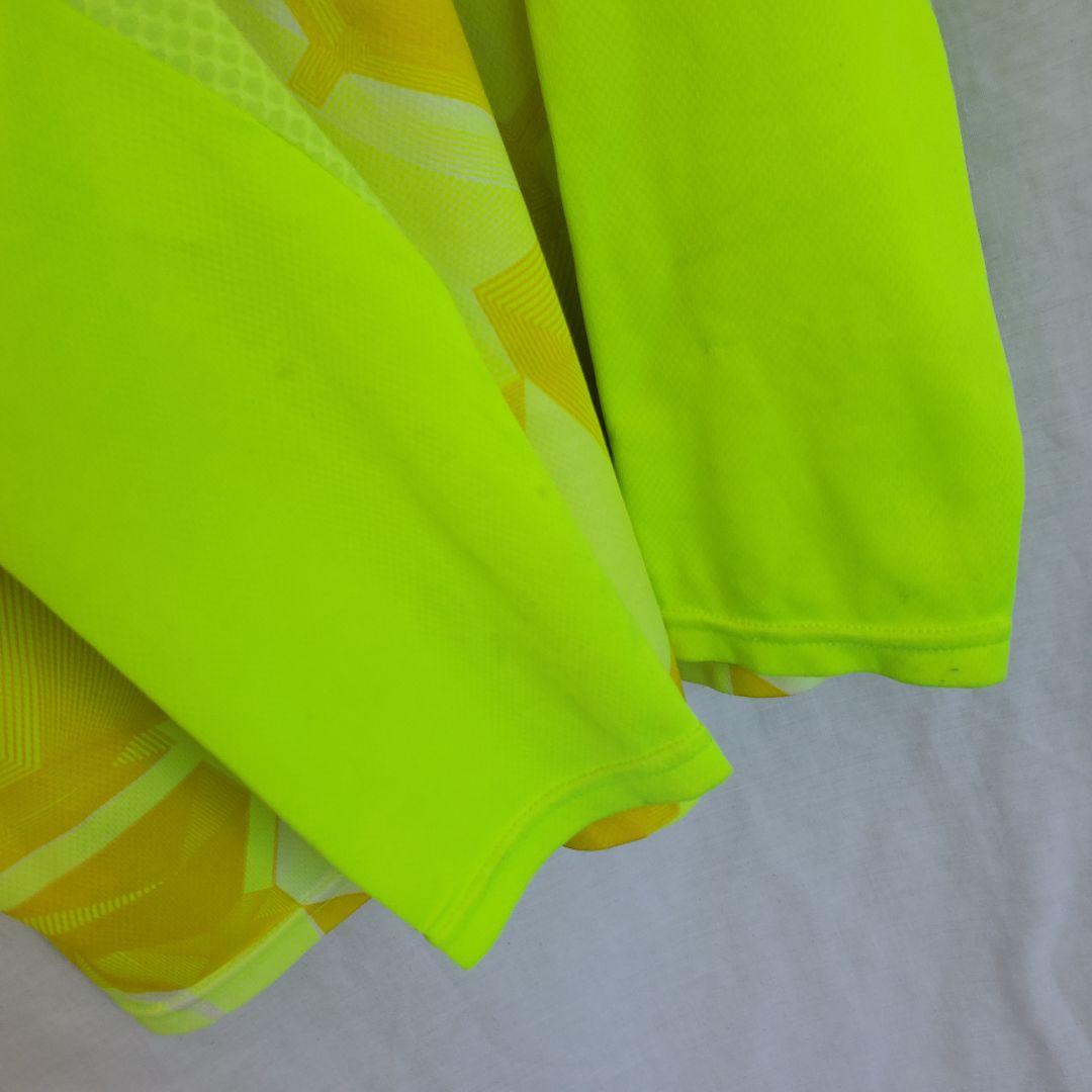 ATHLETA ネオンイエロー 長袖 ウェア ロンT 模様 柄 サッカー